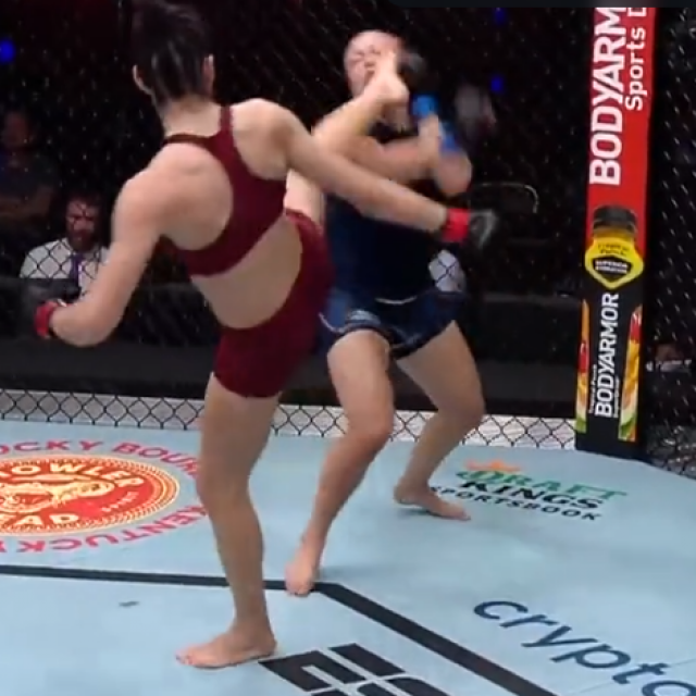 Bruna Brasil vs. Marnic Mann