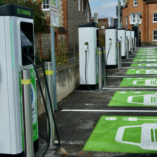 Javna punionica (ilustracija)