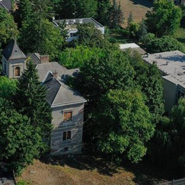 Vila u Nazorovoj 72