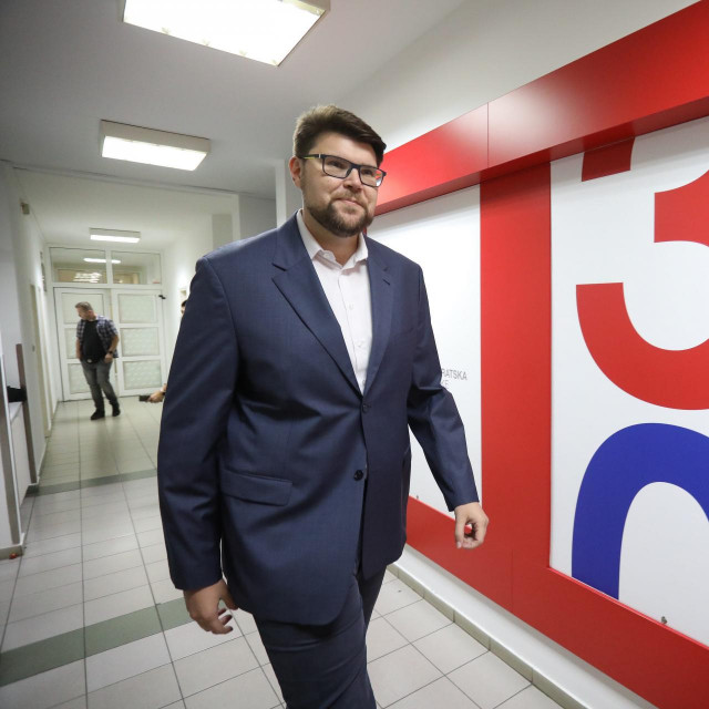 Peđa Grbin nakon izbacivanja Viktora Gotovca iz stranke