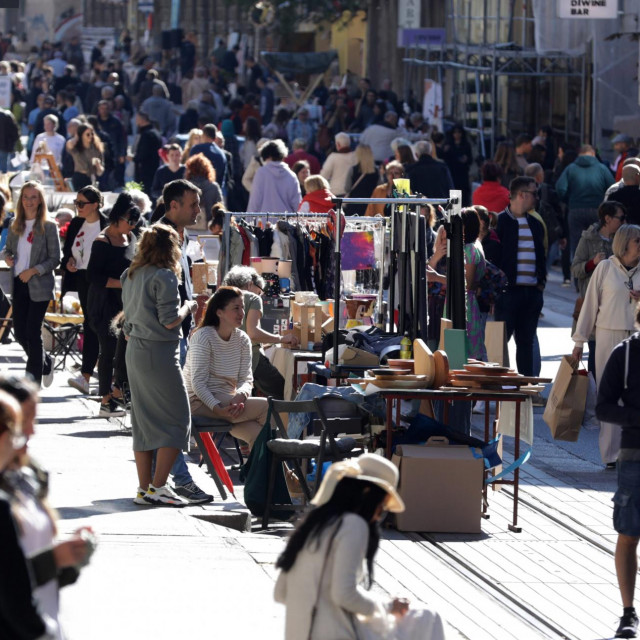 
Sajam u centru Zagreba u sklopu Projekta Ilica: Qart.
 