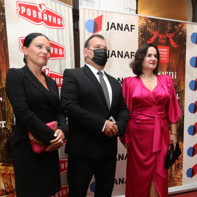 Ministar Vili Beroš sa suprugom Jasminkom, Iva Hraste Sočo