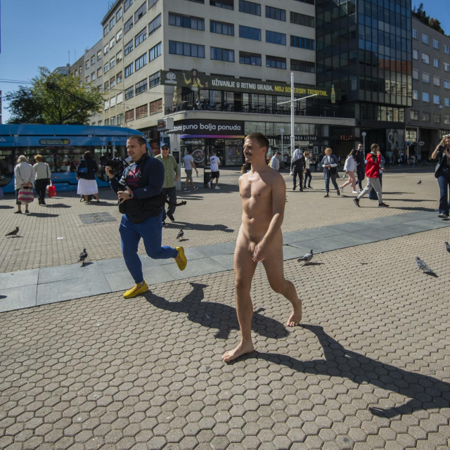 Bruno Isaković ponovio je performans Toma Gotovca iz 1981. 