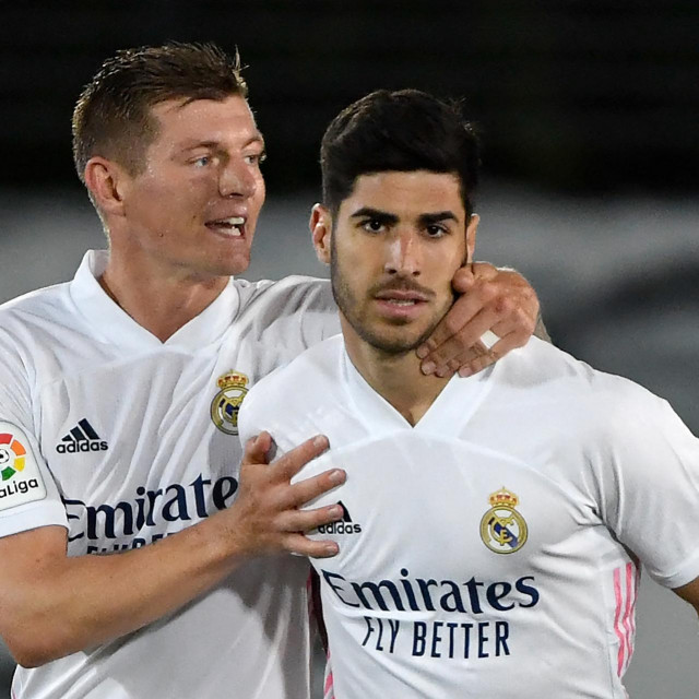 Marco Asensio i Toni Kroos