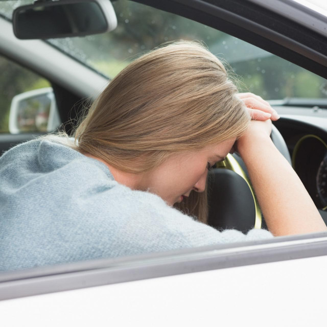 Ilustracija/Žena za volanom