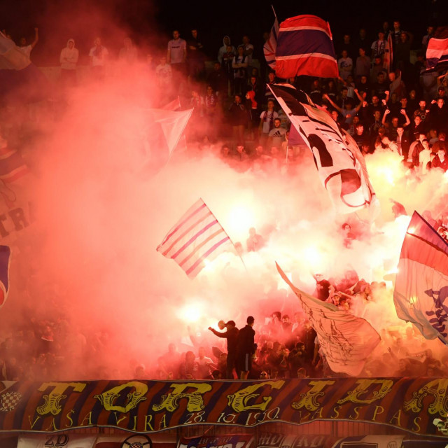 Torcida jer opet ‘donijela‘ kaznu Hajduku