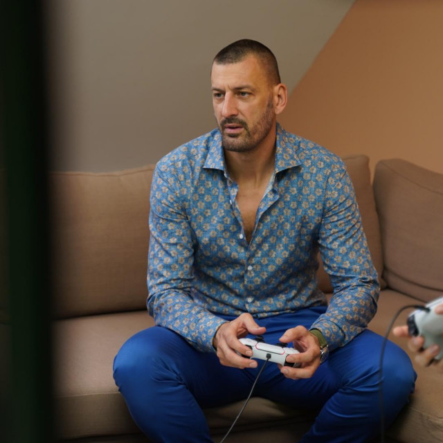 Gordan Giriček zaigrao je protiv voditelja GameHub TV-a
