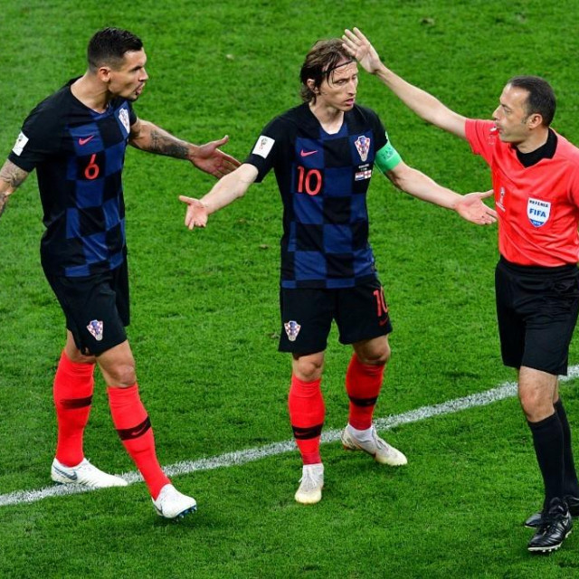 Lovren, Modrić i Cakir u polufinalu SP-a protiv Engleske