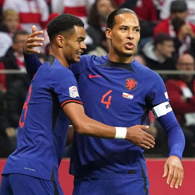 Cody Gakpo i Virgil van Dijk