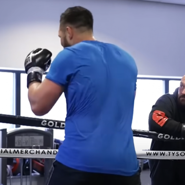 Joseph Parker i Tyson Fury (desno)