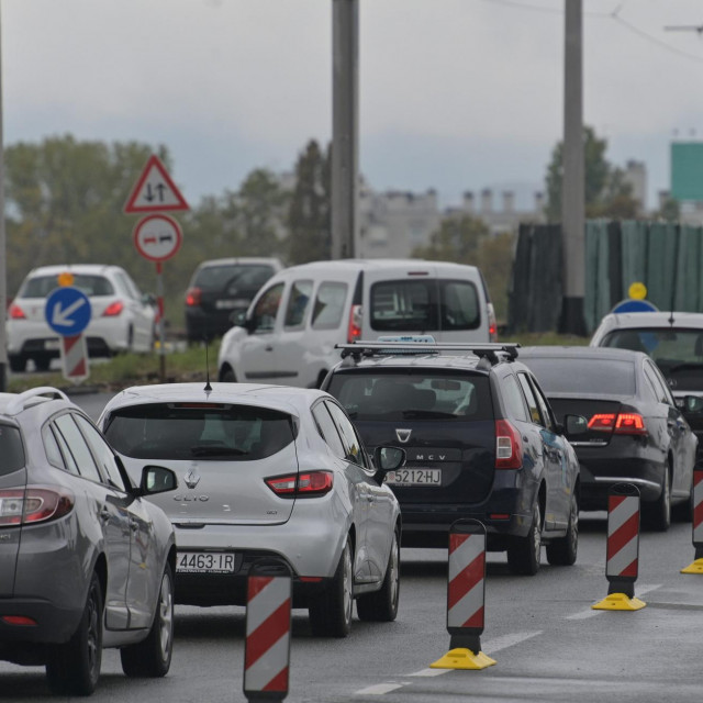 Gužve zbog radova na Jadranskom mostu