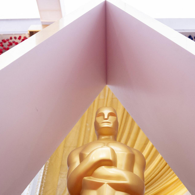 Statua Oscara blizu Dolby Theatera u Los Angelesu