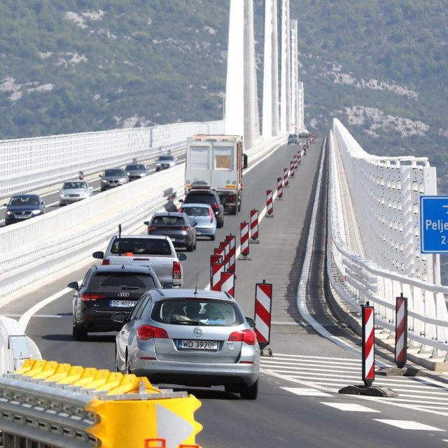 Pelješki most