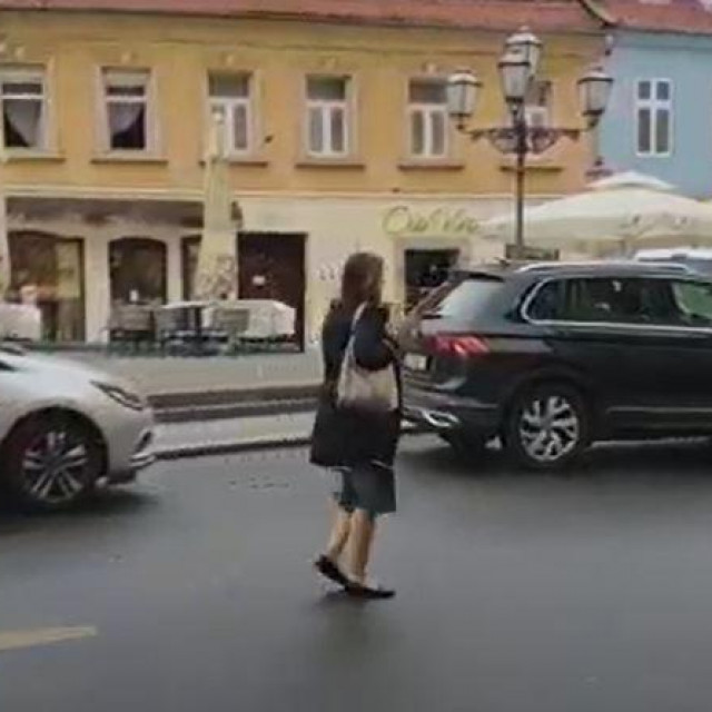 U pješačkoj zoni ponovno se miješaju auti i vozači