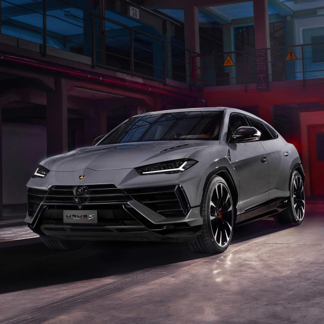 2023. Lamborghini Urus S