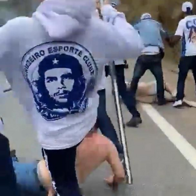 Huligani su se potukli u Brazilu