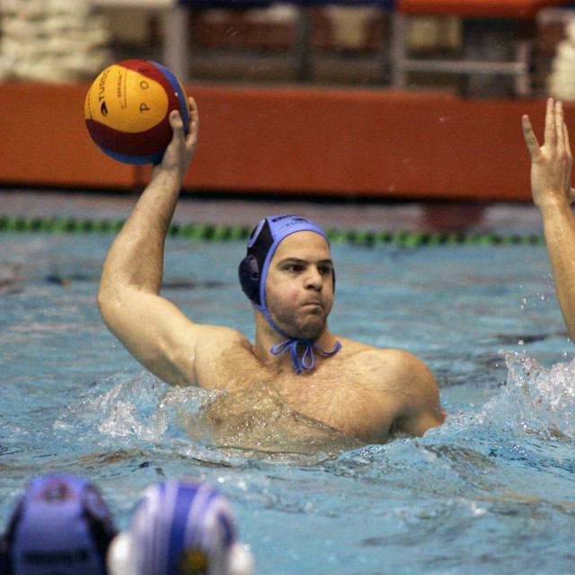 Marko Elez (42) zabio je tri gola u pobjedi protiv crnogorskog prvaka