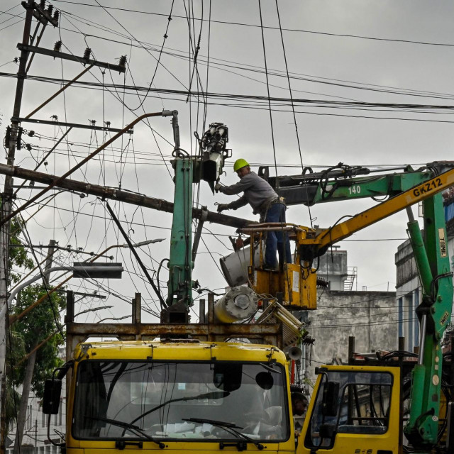 Sanacija štete na dalekovodima u Havani