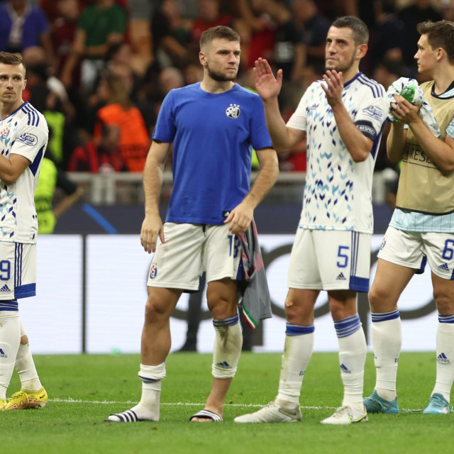 Stefan Ristovski i Arijan Ademi u Dinamovom dresu u društvu Lauritsena i Oršića