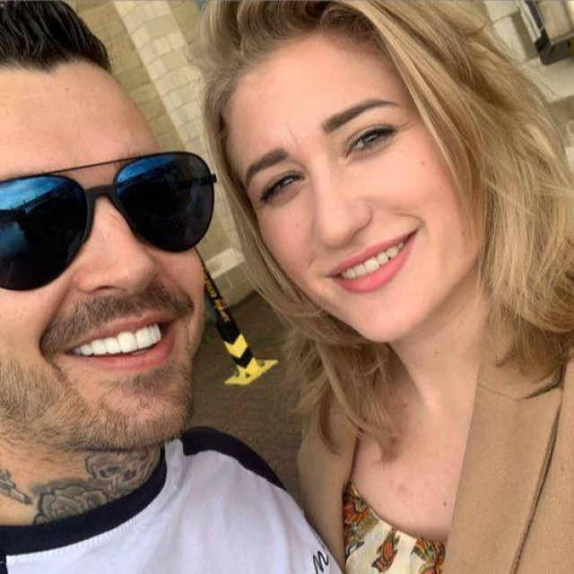 Tony Garnett i Sofiia Karkadim