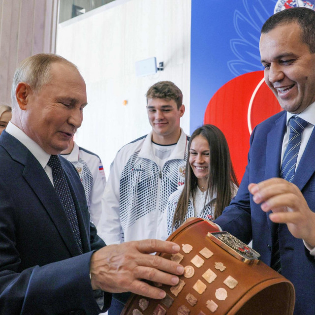 Putin i presjednik Saveza Umar Kremlev