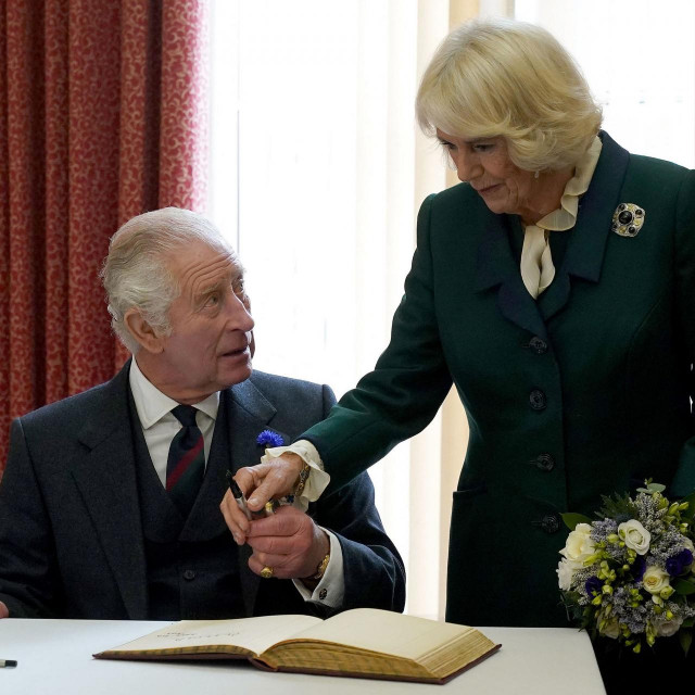 Kralj Charles III. i kraljica-supruga Camilla