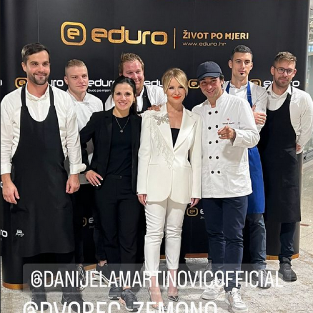 Prizor s otvorenja salona