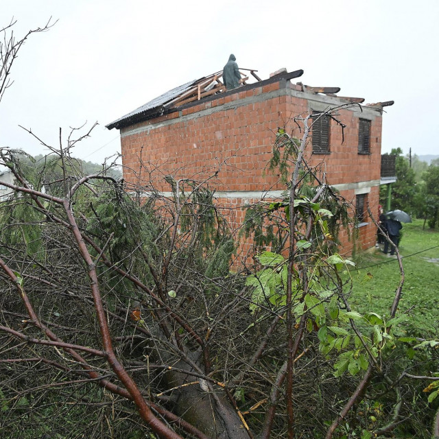 Posljedice olujnog nevremena u Čazmi