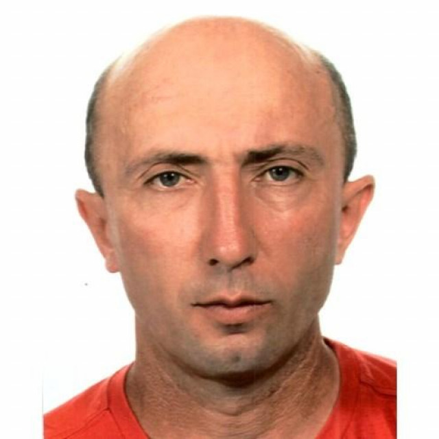 Muškarac koji se dovodi u vezu s događajem