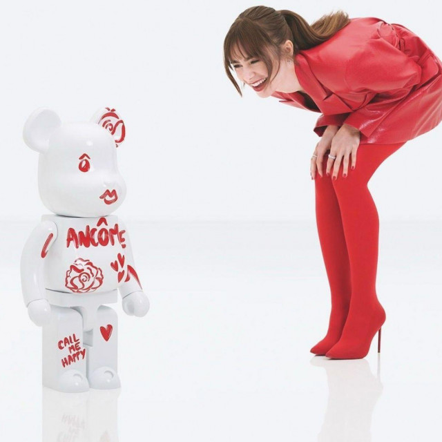 Lily Collins za Lancome