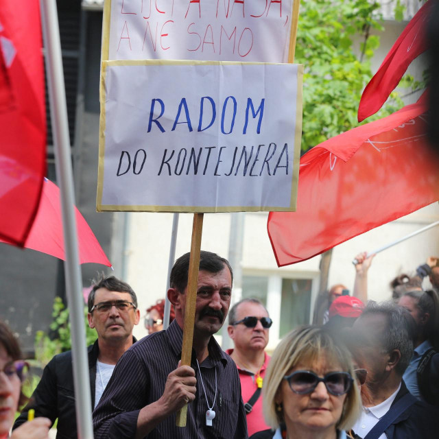 Savez samostalnih sindikata Hrvatske (SSSH) u povorci koja se održala na Međunarodni praznik rada