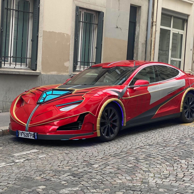 Tesla Model S ‘Iron Man‘