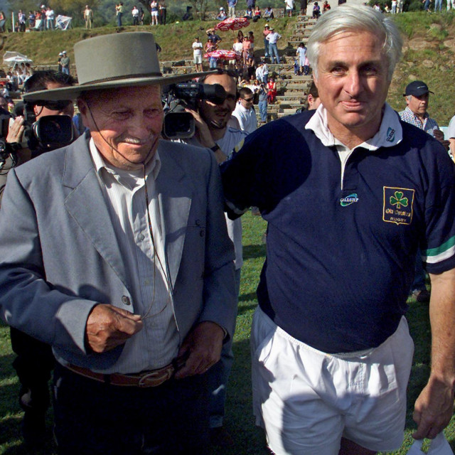 Roberto Canessa (desno)