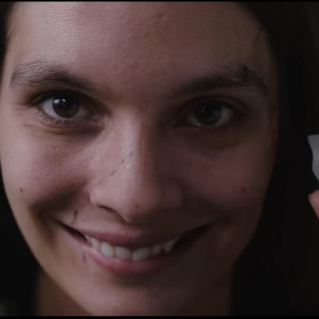 Scena iz filma kojeg je režirao Parker Finn