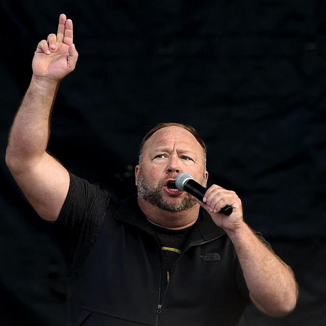 Alex Jones na skupu bivšeg predsjednika Donalda Trumpa