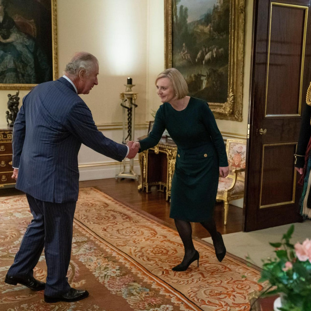 Prvi zajednički tjedni breefing započet je šalom.