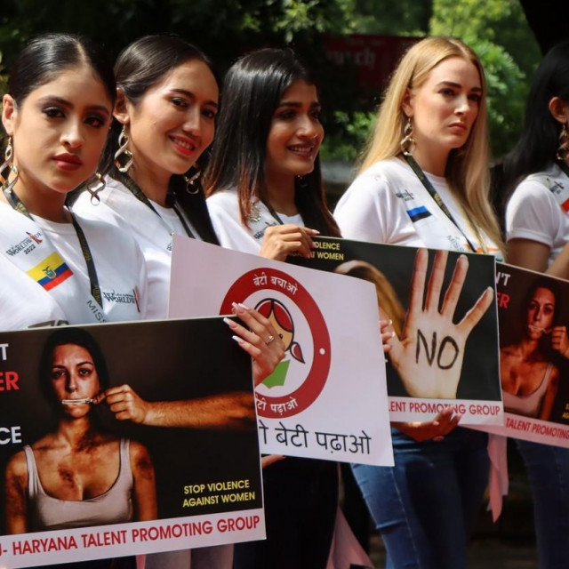 Prosvjedi u Indiji zbog sveprisutnog nasilja and ženama