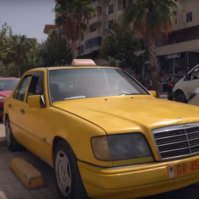 1993. Mercedes E-klasa E200