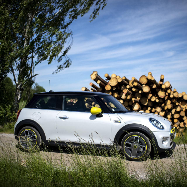 Vijest o selidbi Minija u Kinu velik je udarac onima koji su se nadali da bi Velika Britanija mogla postati globalno središte za proizvodnju vozila s nultom emisijom ugljičnog dioksida