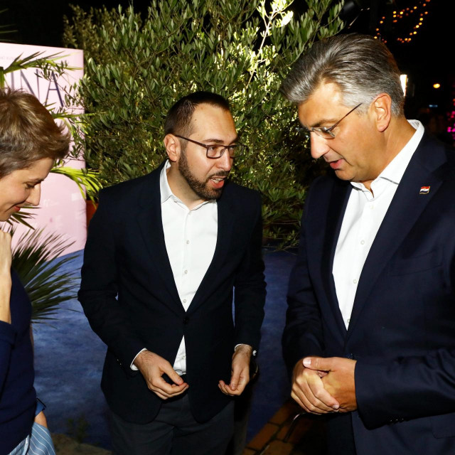 Tomislav Tomašević sa suprugom Ivom i Andrej Plenković