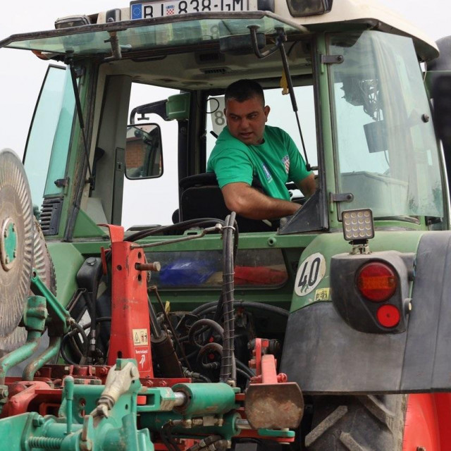 Samostalno vozi od 12 godine