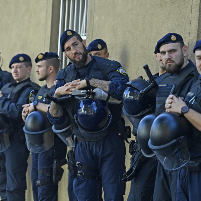 Policija pred sudom