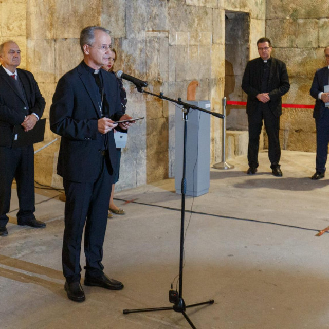 Mons. Dražen Kutleša
