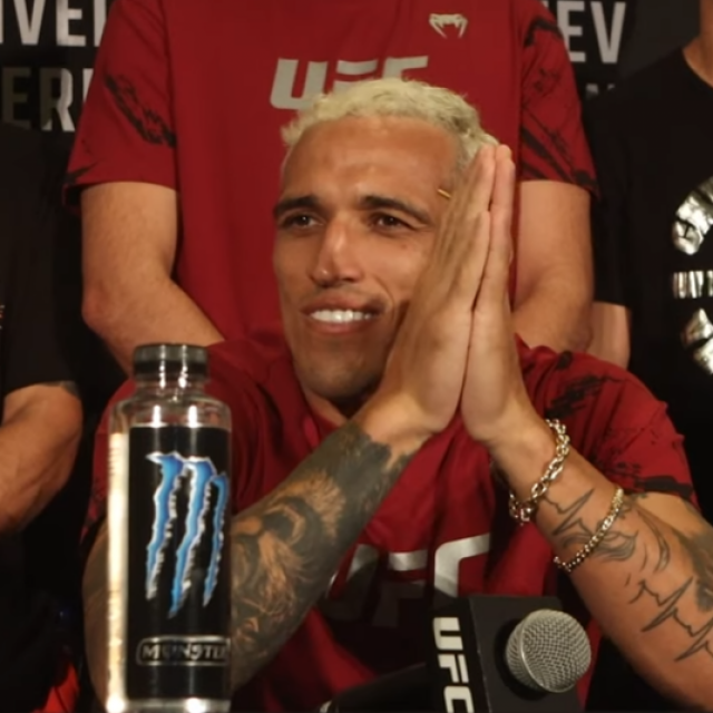 Charles Oliveira