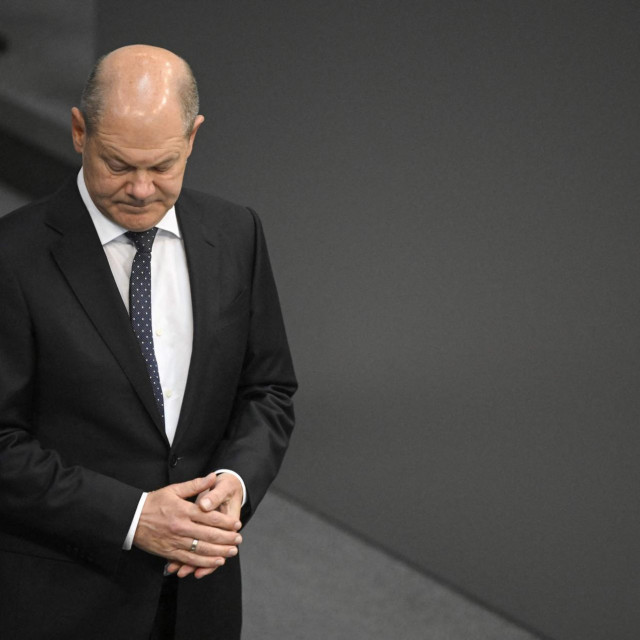 Olaf Scholz u Bundestagu