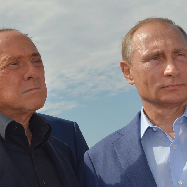 Silvio Berlusconi i Vladimir Putin (fotografija iz 2015.)