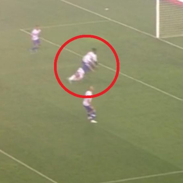 Duel Petkovića i Awaziema