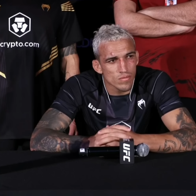 Charles Oliveira