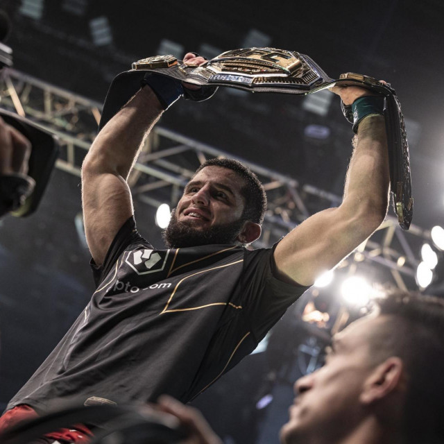Islam Makhachev 