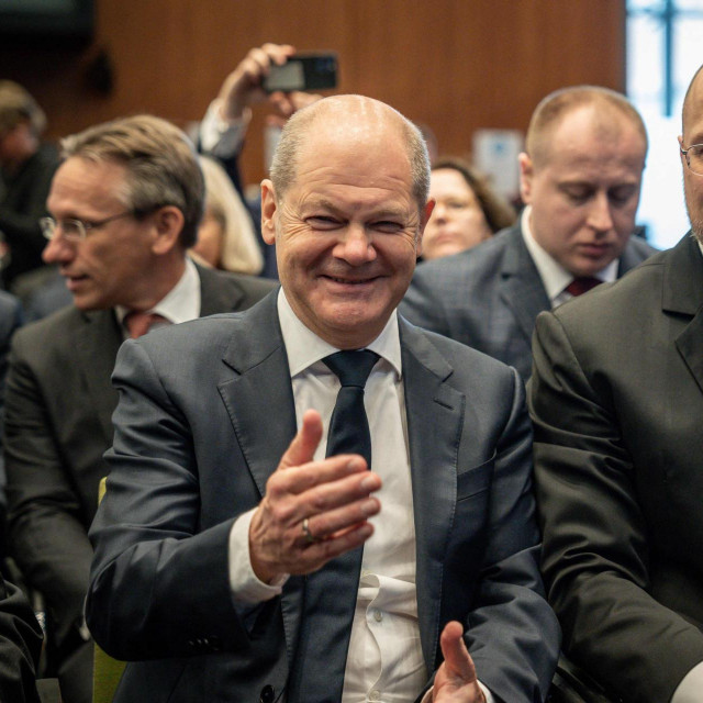 Olaf Scholz i Denis Šmihal 